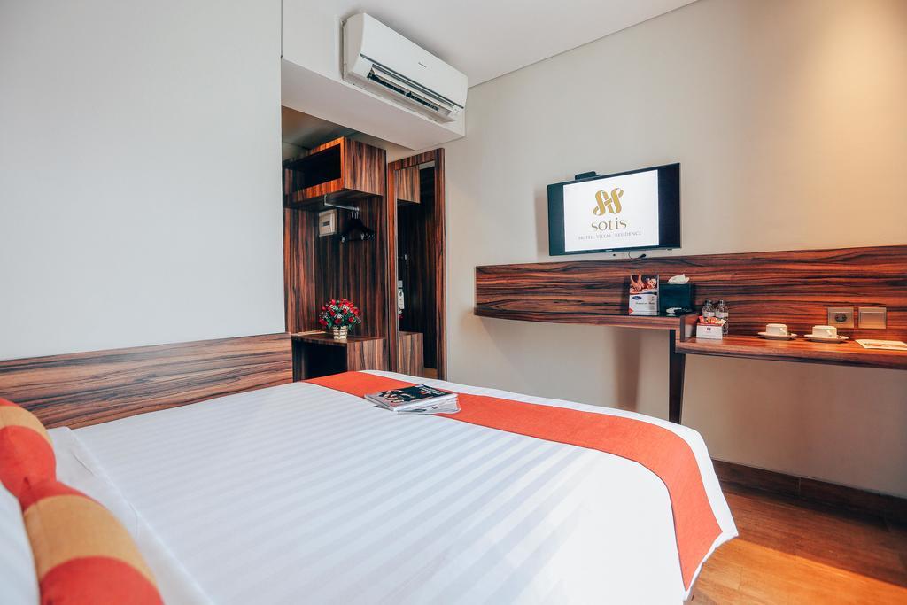 Sotis Hotel Giacarta Esterno foto