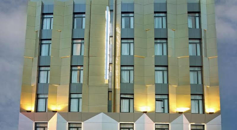 Sotis Hotel Giacarta Esterno foto
